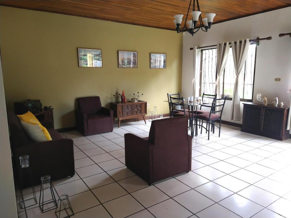 Río SegundoCasa Lorin公寓 外观 照片