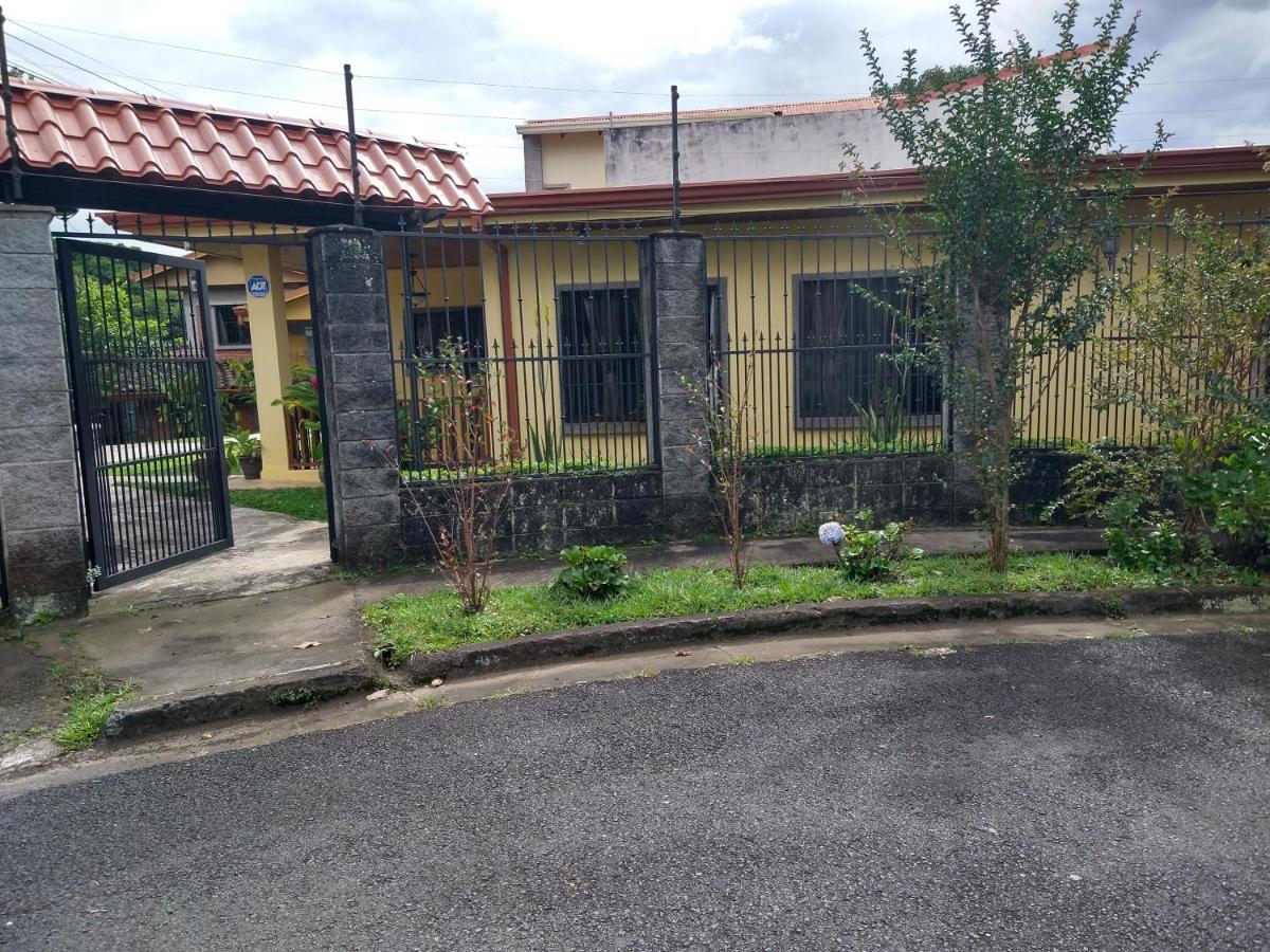 Río SegundoCasa Lorin公寓 外观 照片